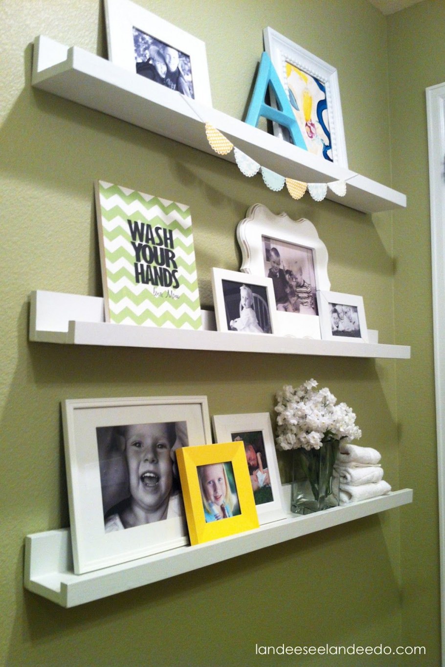 Полка МОССЛЭНДА икеа в интерьере