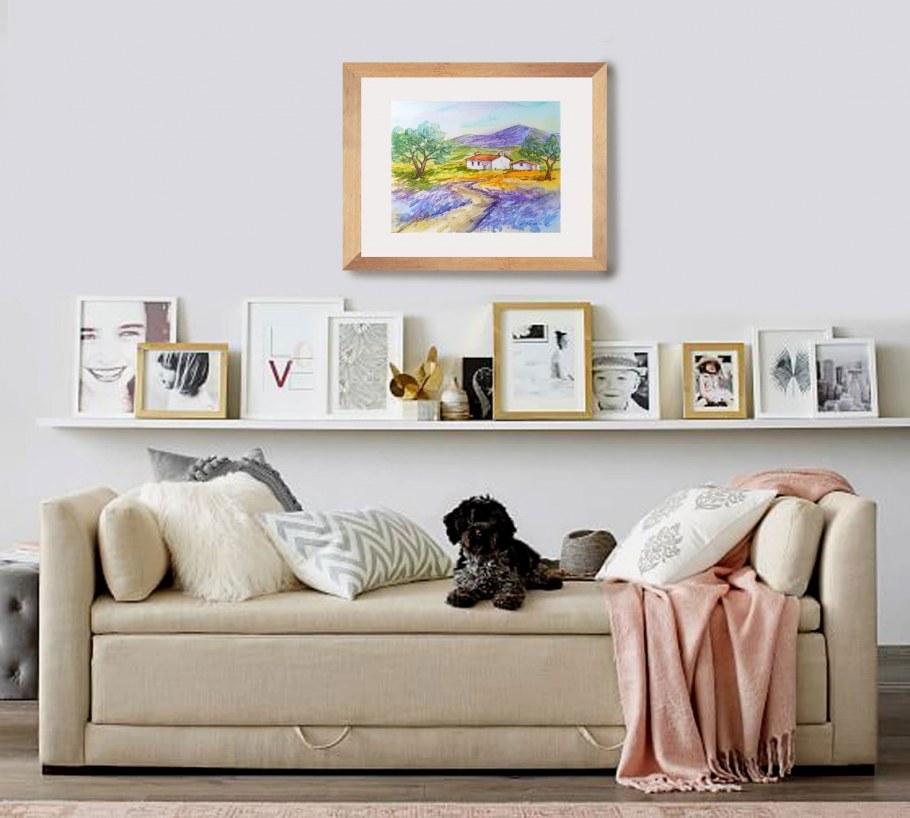 Фоторамки на полках в интерьере
