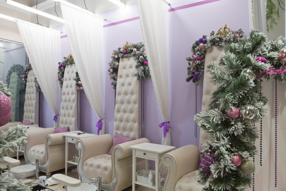 Интерьер салона красоты в стиле