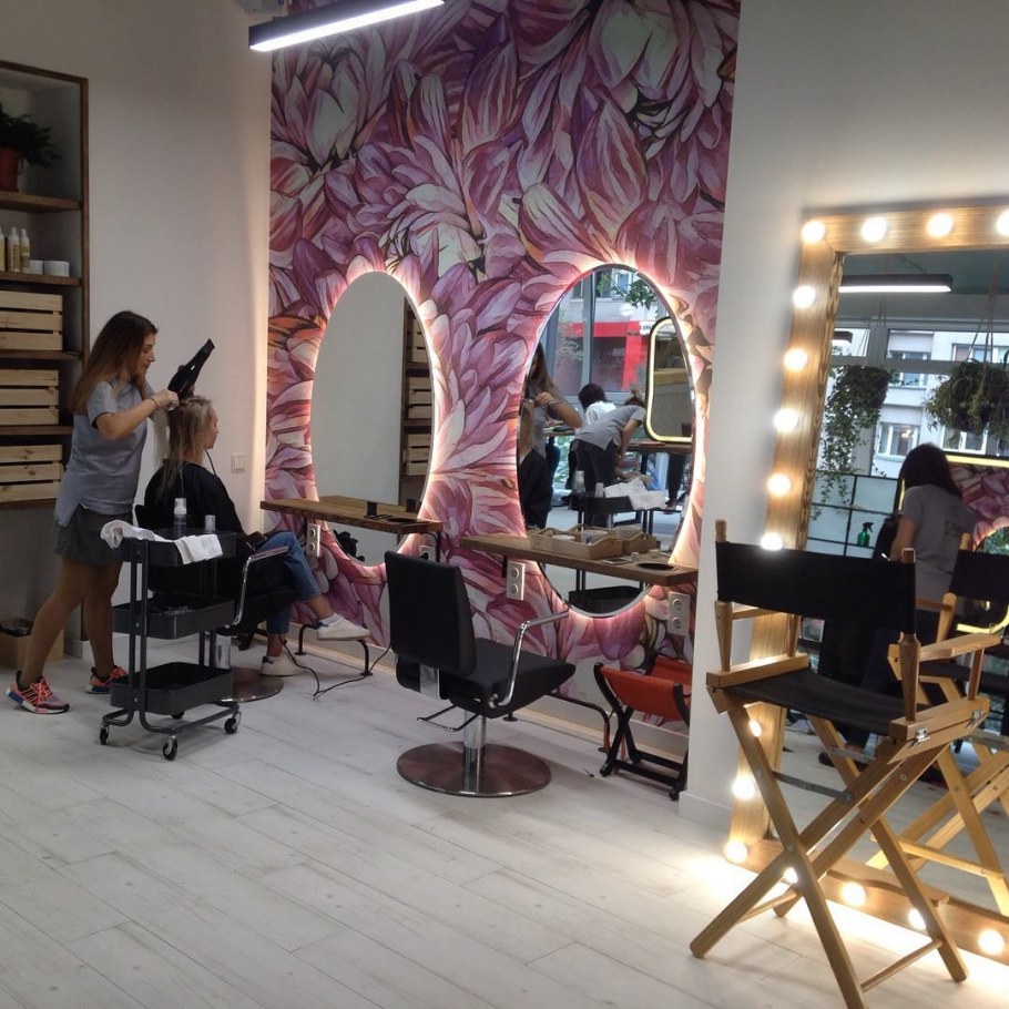 Стильный салон красоты интерьер