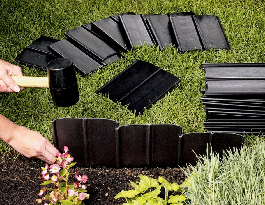 Заборчик из веток для клумбы