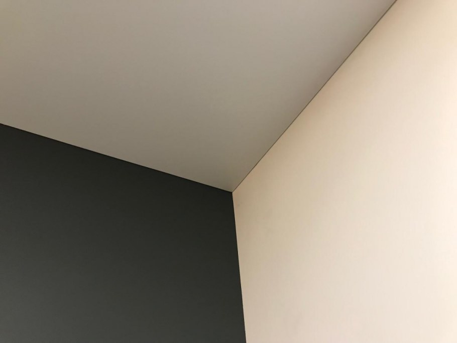 Бесщелевой потолок шток