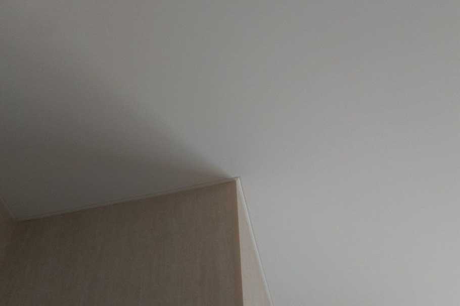 Вставка для натяжного потолка