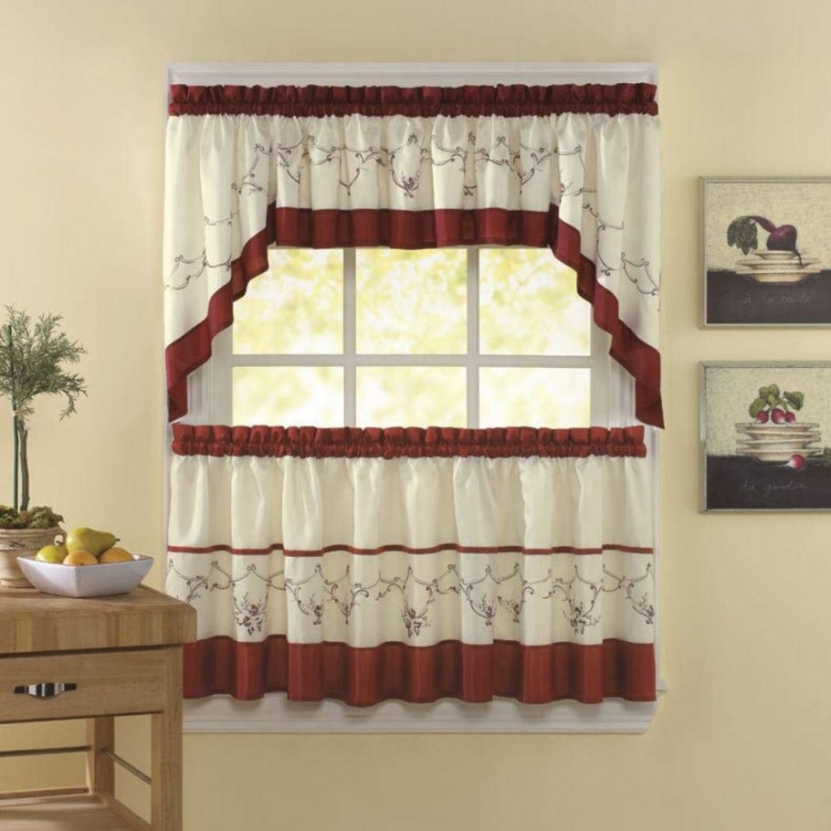 Кухонные занавески в стиле Кантри