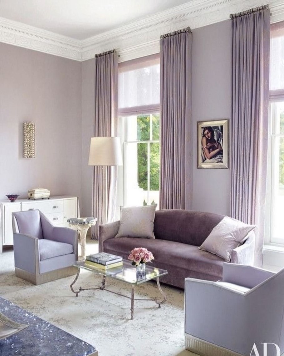 Гостиная в лавандовом цвете