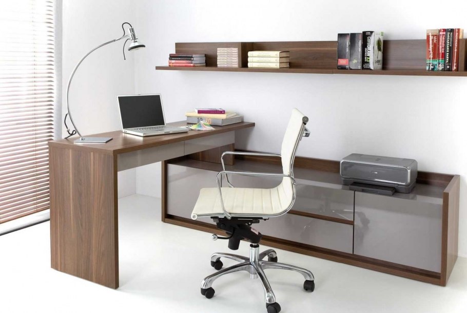Угловой письменный стол