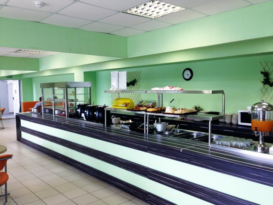 Интерьер столовой общественного питания