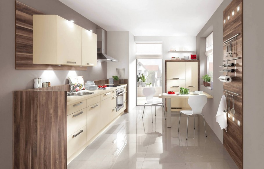 Кухня молочного цвета