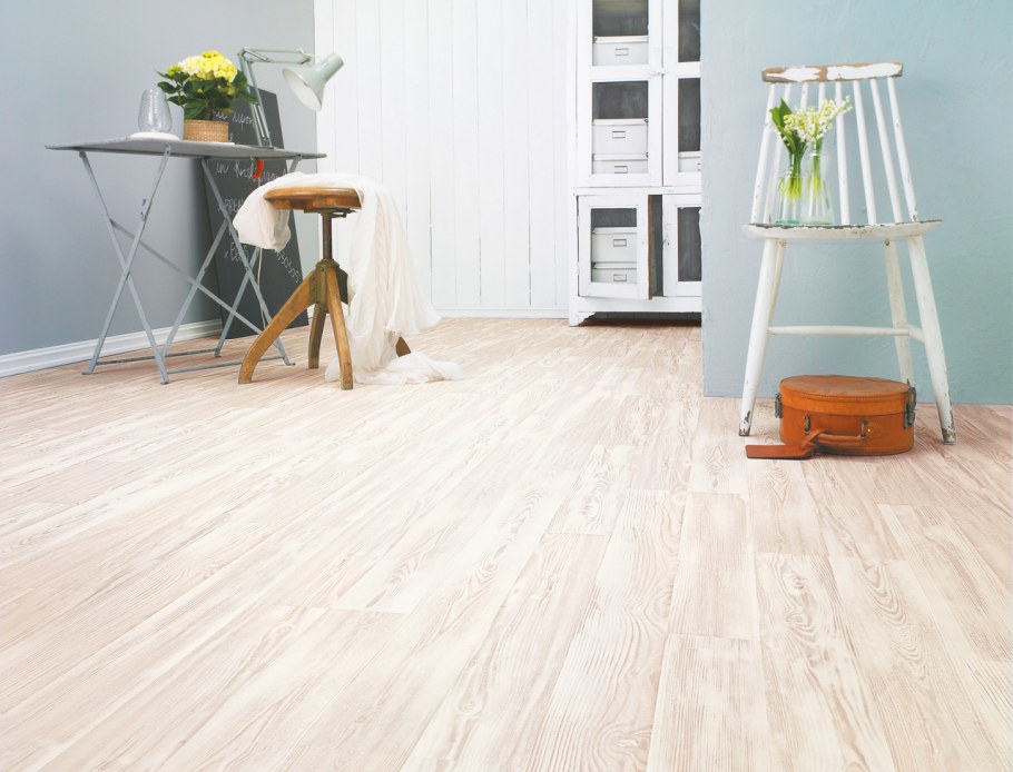 Ламинат Таркетт Эстетика дуб натур белый