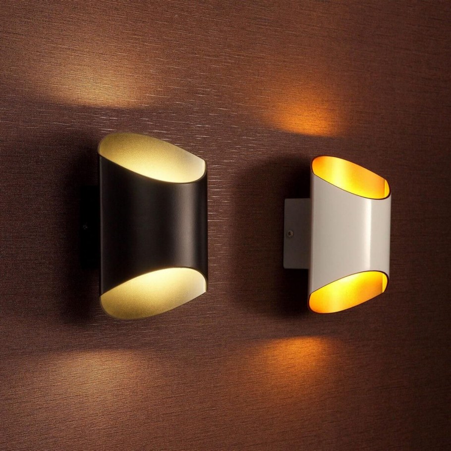 Настенный светильник