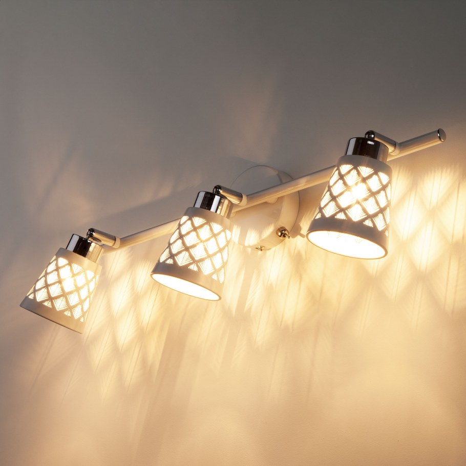 Eurosvet snowy 20060/3 белый