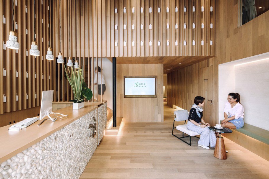 Интерьер парикмахерской 2020