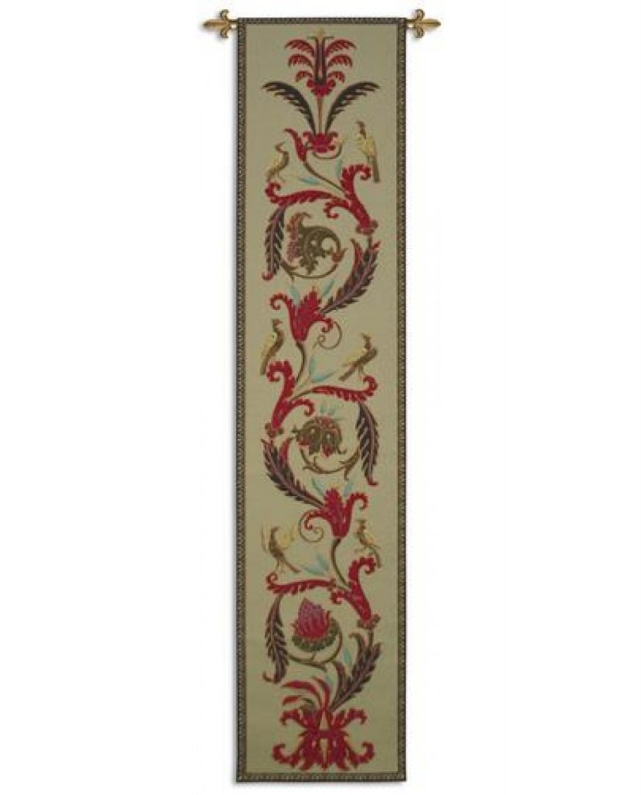 Ковер на стене