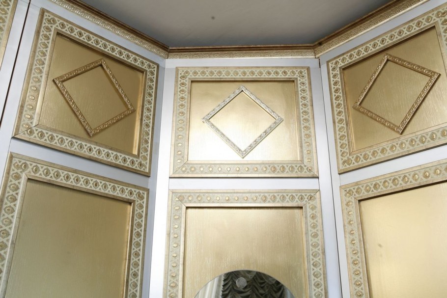 Отделка багетом