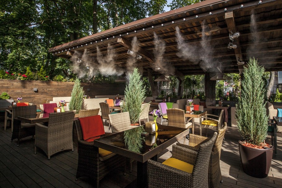 La Sarkis ресторан Кишинев веранда