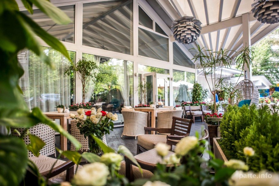 Ресторан Ленинград летняя веранда