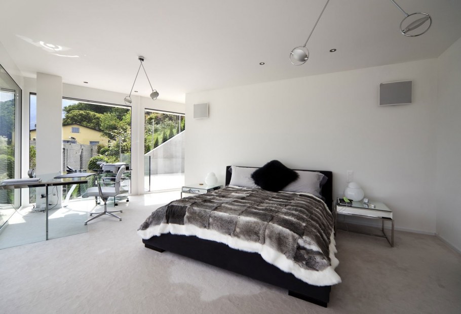 Белая декоративная штукатурка в интерьере