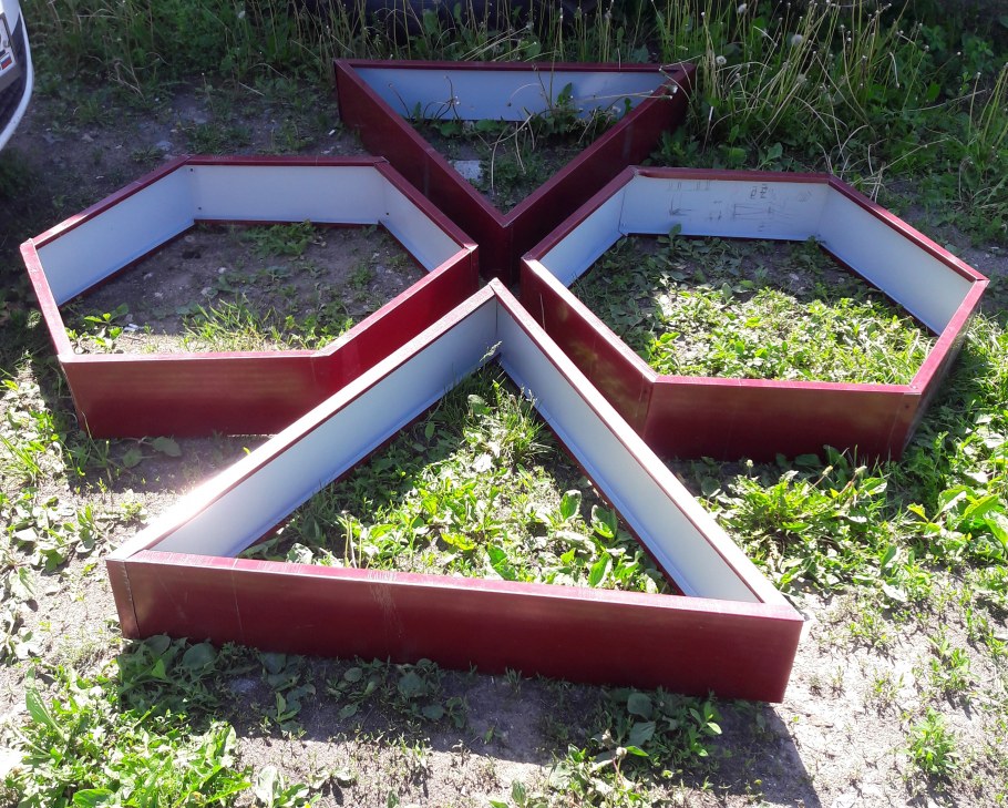 Круглая клумба