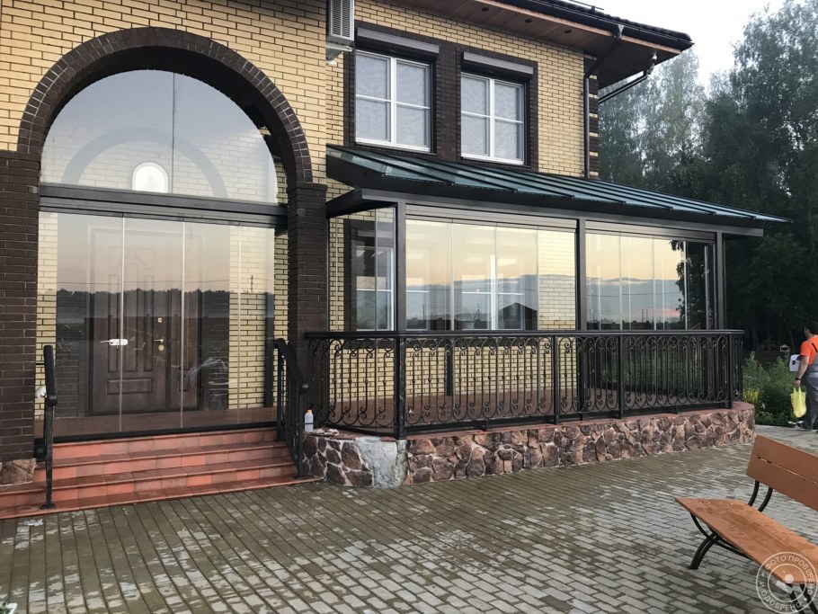 Безрамное остекление ALUTECH