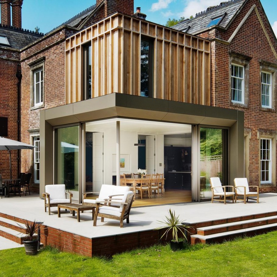 Веранда к дому с пластиковыми окнами