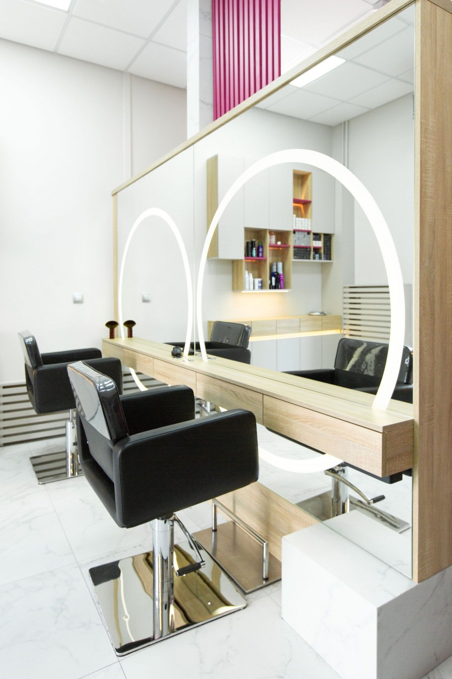 Необычный интерьер парикмахерской