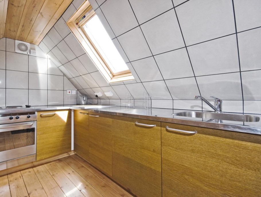 Мансардные кухни небольшие