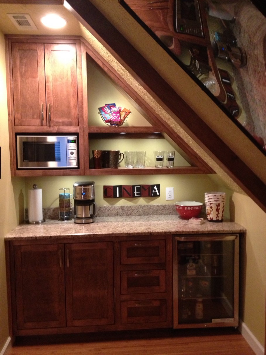 Кухня на мансардном этаже