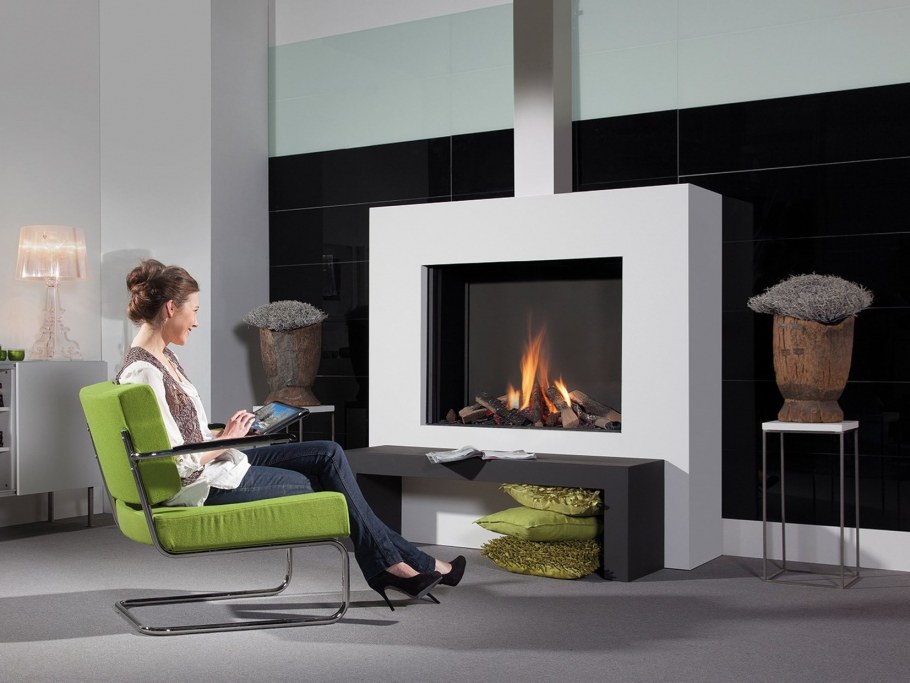 Биокамин в интерьере хайтек