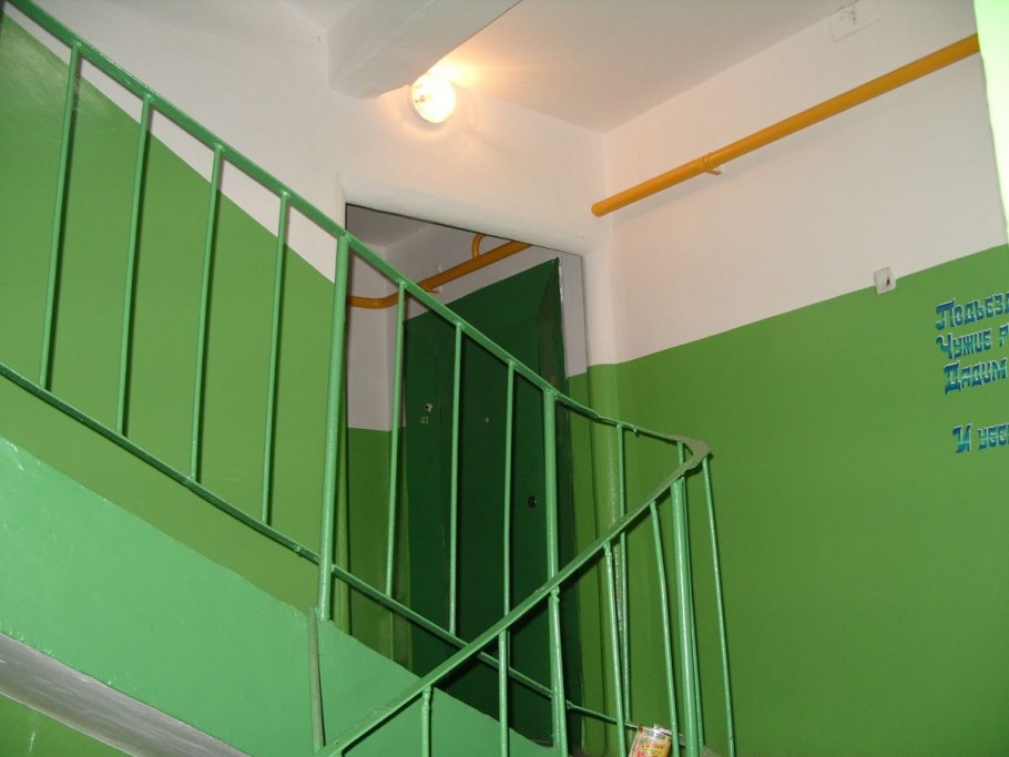 Подъезд панельки