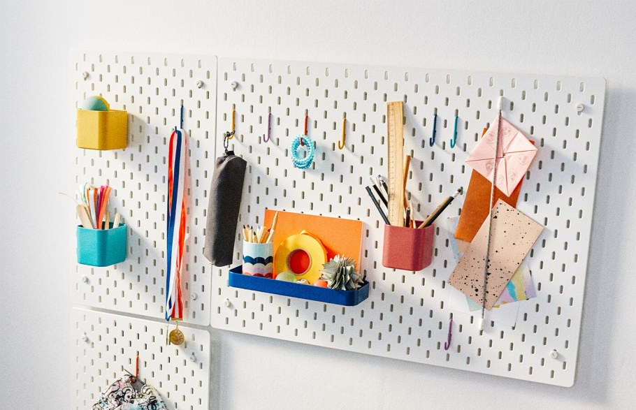 Декоративные украшения на стену