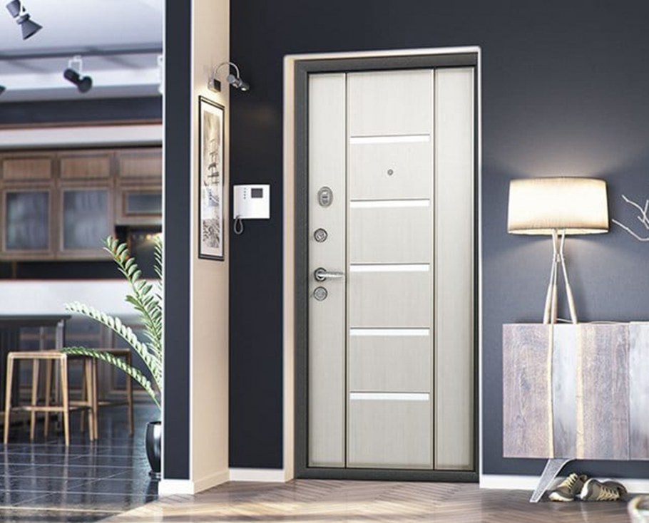 Входные двери Торекс в интерьере