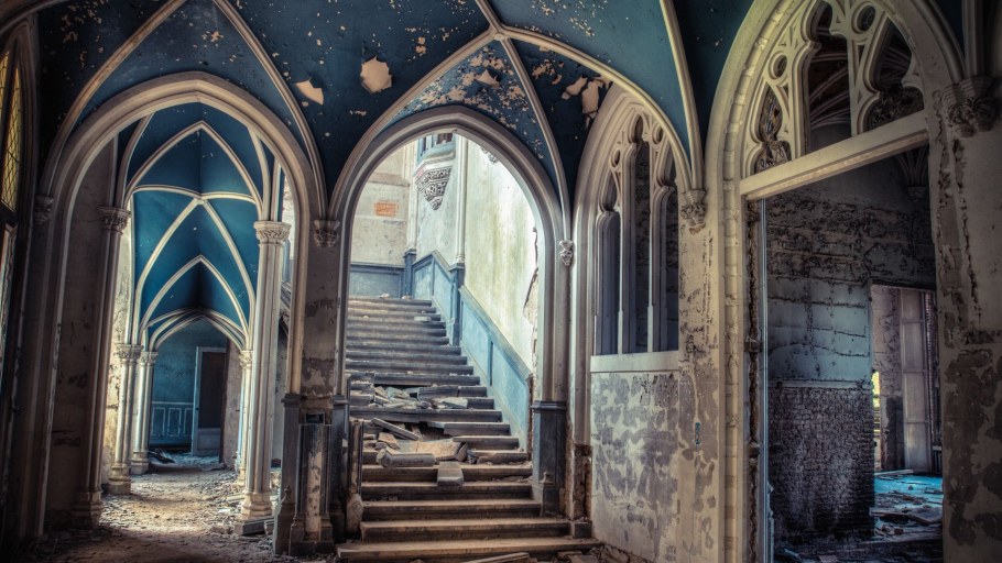 Заброшенный замок Хэлсиен Холл