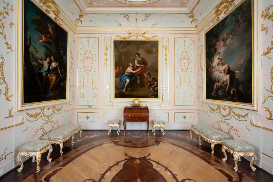 Золотой кабинет в китайском Дворце Ораниенбаума