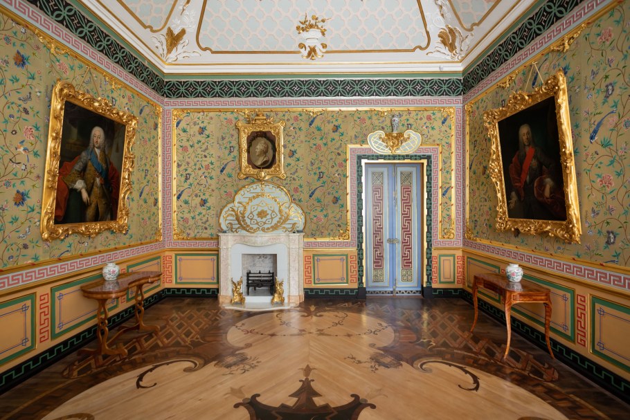 Китайский кабинет дворец в Ораниенбауме