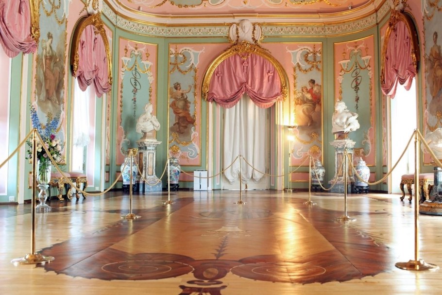 Большой Меншиковский дворец Ораниенбаум золотой кабинет