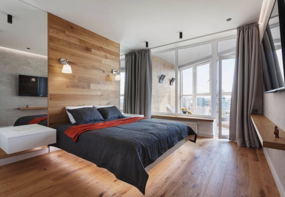 Спальня с деревянными полами