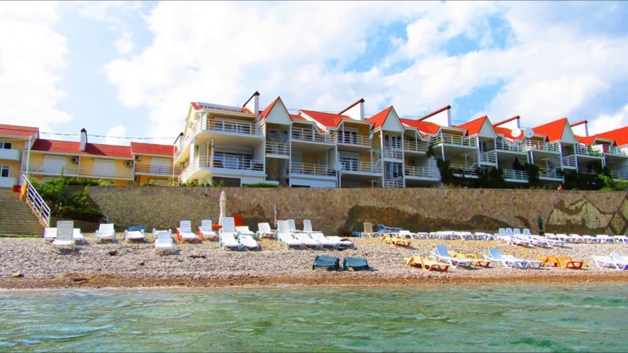 Эллинг Феодосия