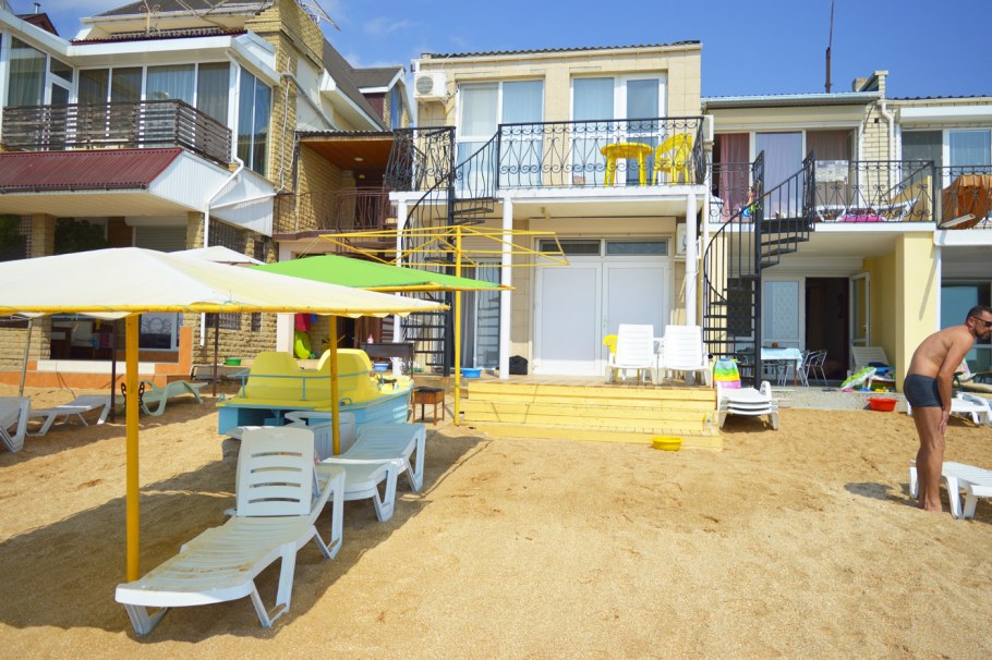 Коктебель эллинги набережная