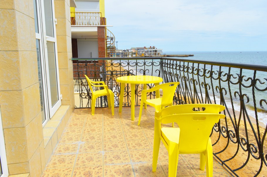 Коктебель эллинги набережная