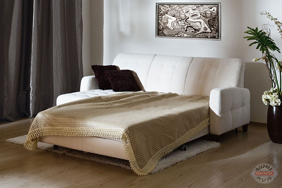 Спальня с диваном