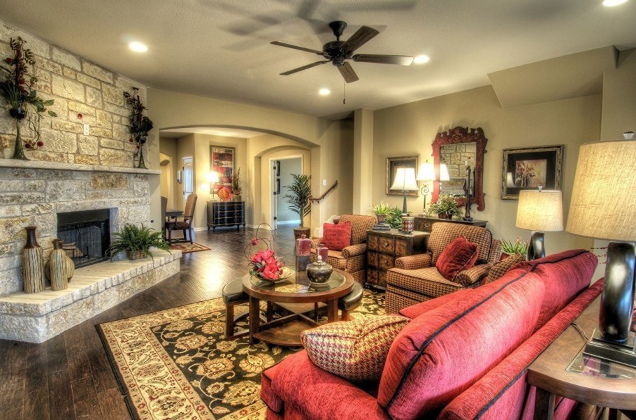 Гостиная в частном доме