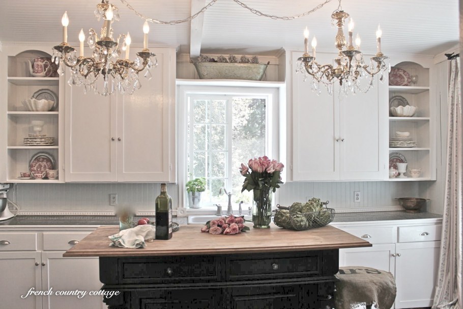 Светильники в стиле Прованс для кухни