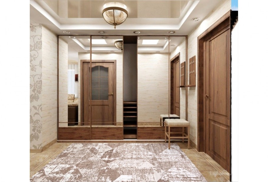 Квадратная прихожая