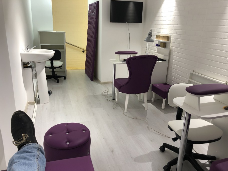 Фотообои для маникюрного кабинета