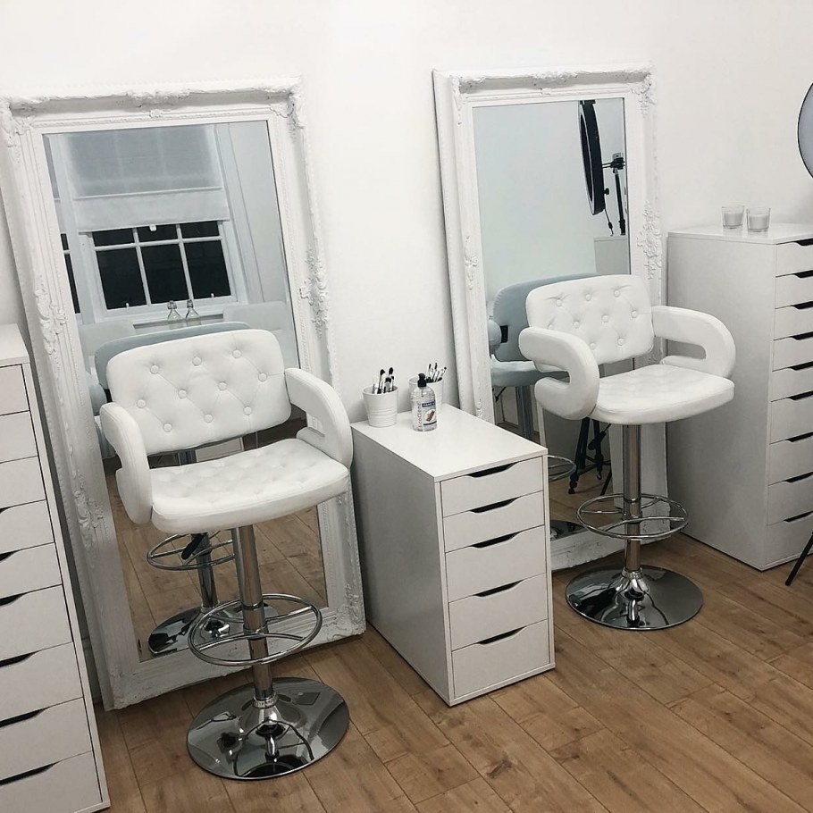 Интерьер маникюрного кабинета