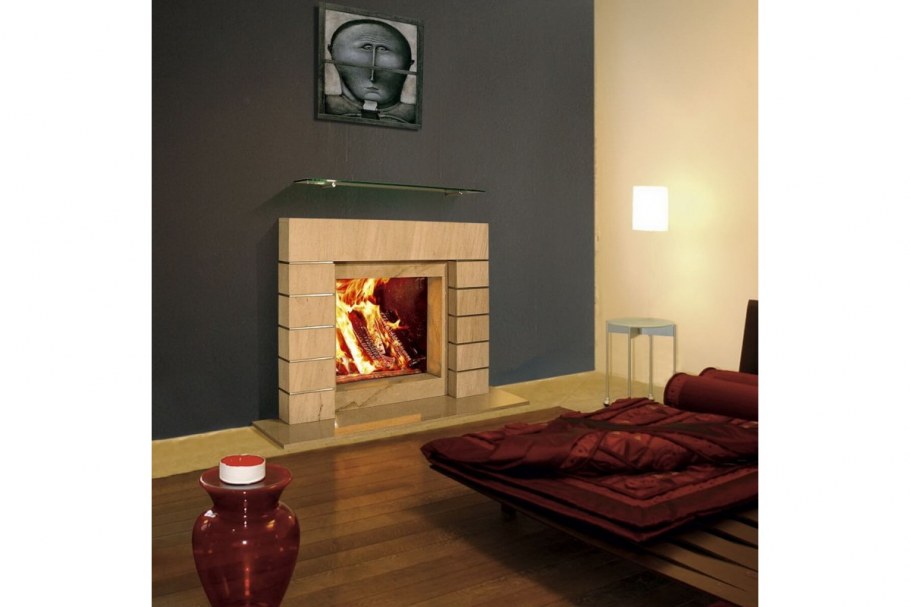 Современный камин в гостиной