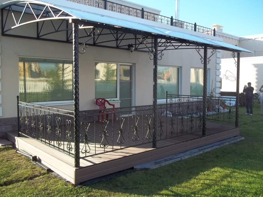 Терраса из металла