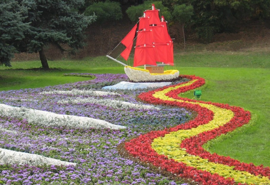 Необычные клумбы