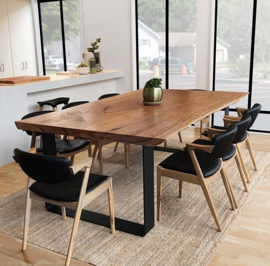 Современный кухонный стол