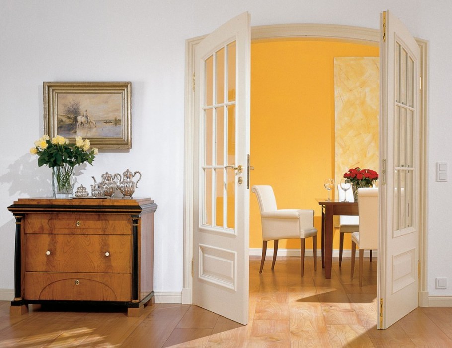 Двери в гостиную